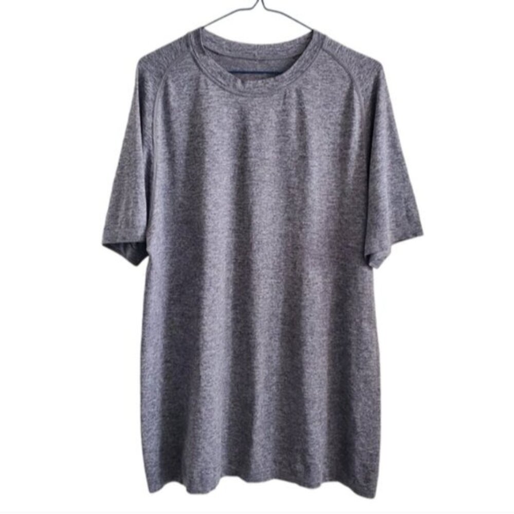 Lululemon Heathered Grey Short Sleeve T shirt Size Large